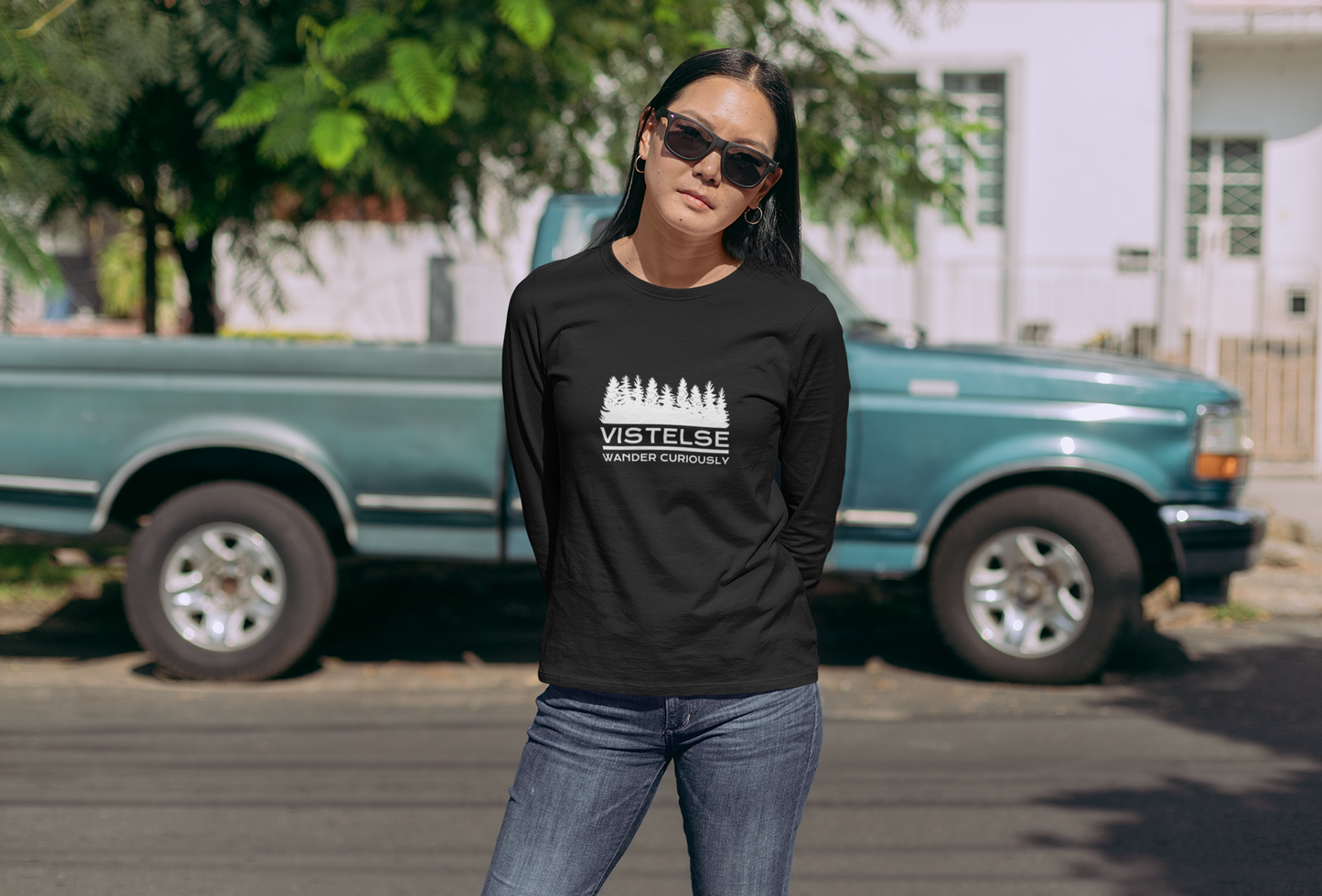 VISTELSE Wander Curiously Unisex Long Sleeve Tee