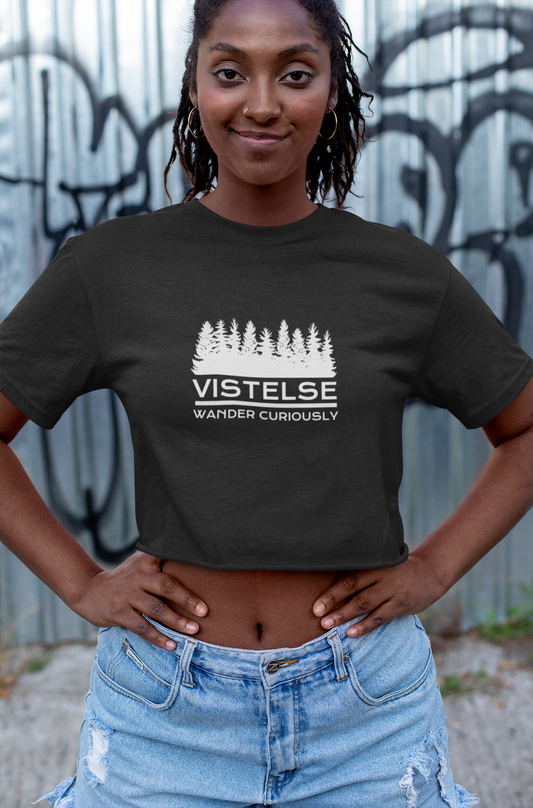 VISTELSE Wander Curiously Women’s Crop Tee