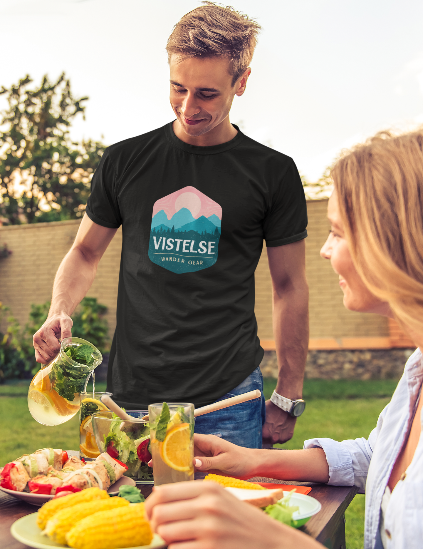 VISTELSE Wander Gear Pastel Mountain Badge Unisex t-shirt