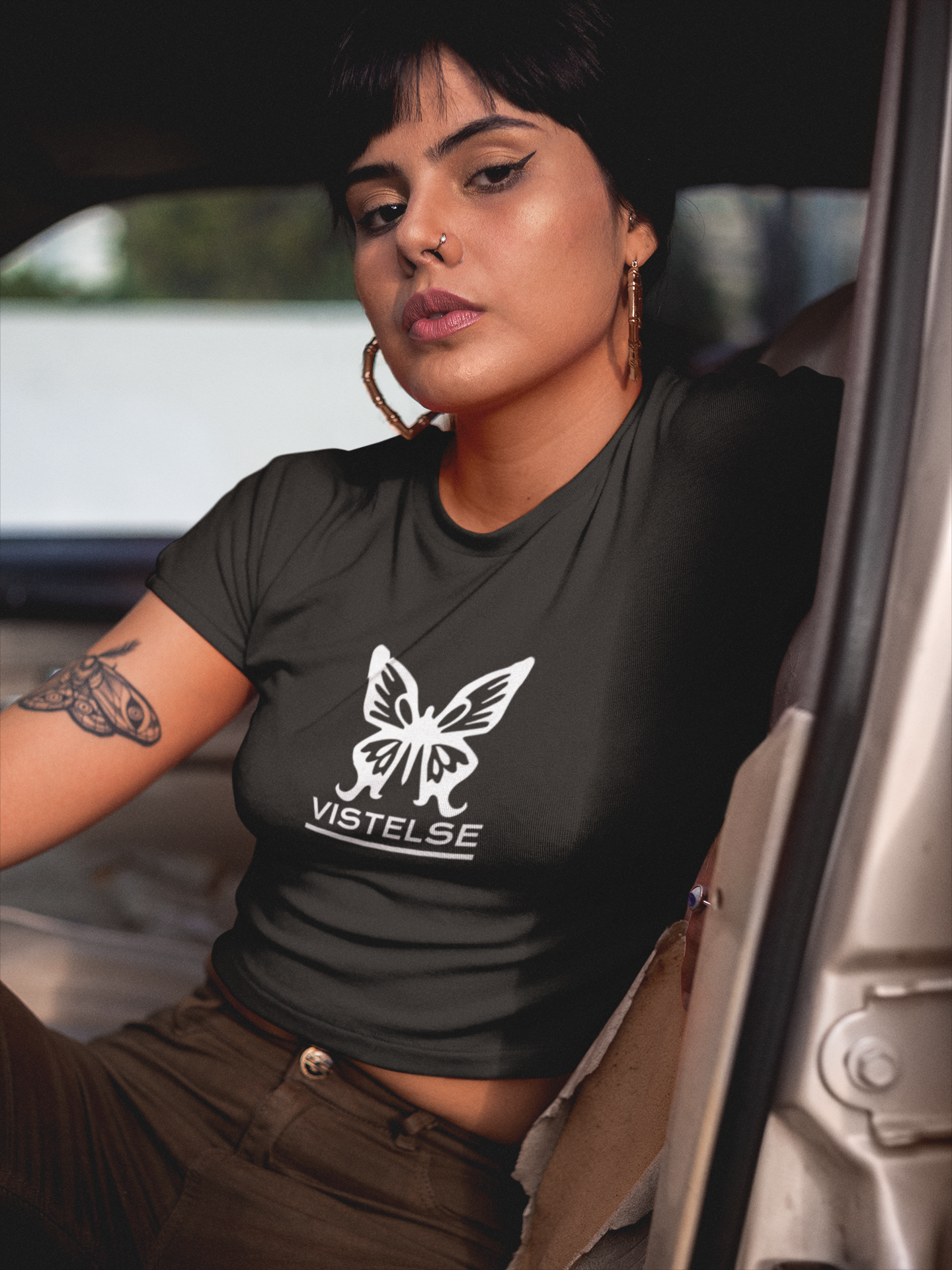 VISTELSE Butterfly Women’s Crop Tee