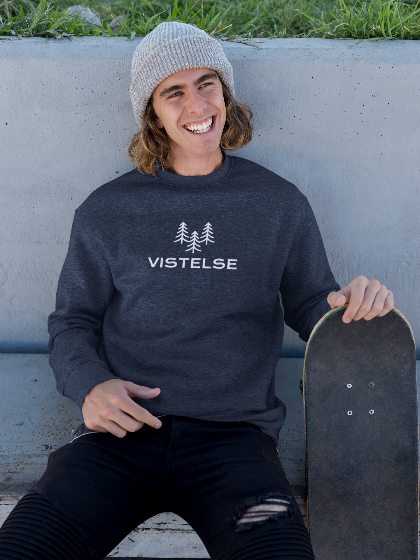 VISTELSE Trees Logo Embroidered Unisex Crew Sweatshirt